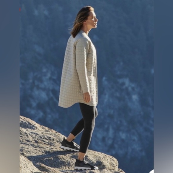 ATHLETA - Picture 1 of 7